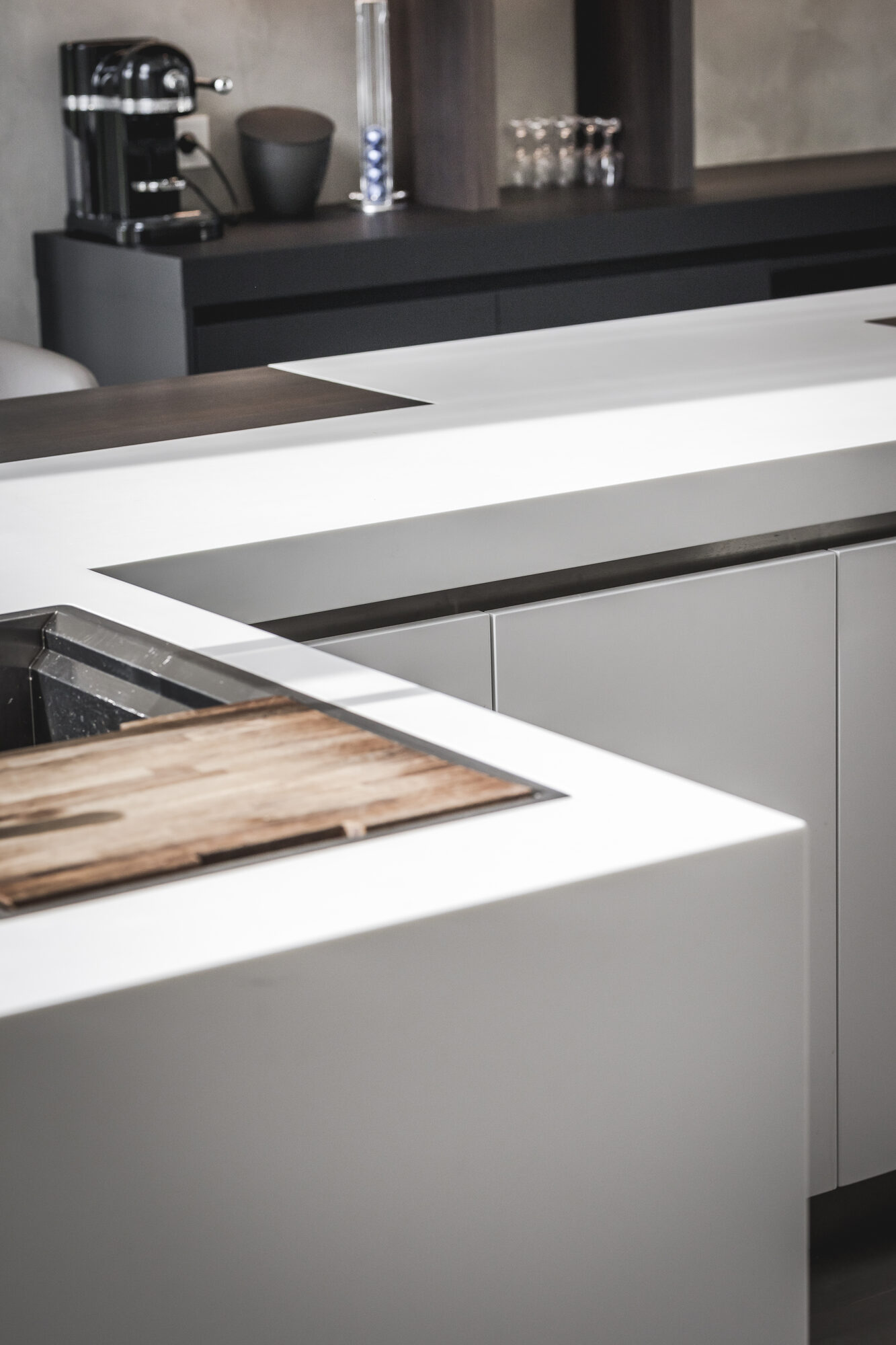 U-keuken met exclusieve materialen voor spannend contrast - Hoogkarspel - Culimaat