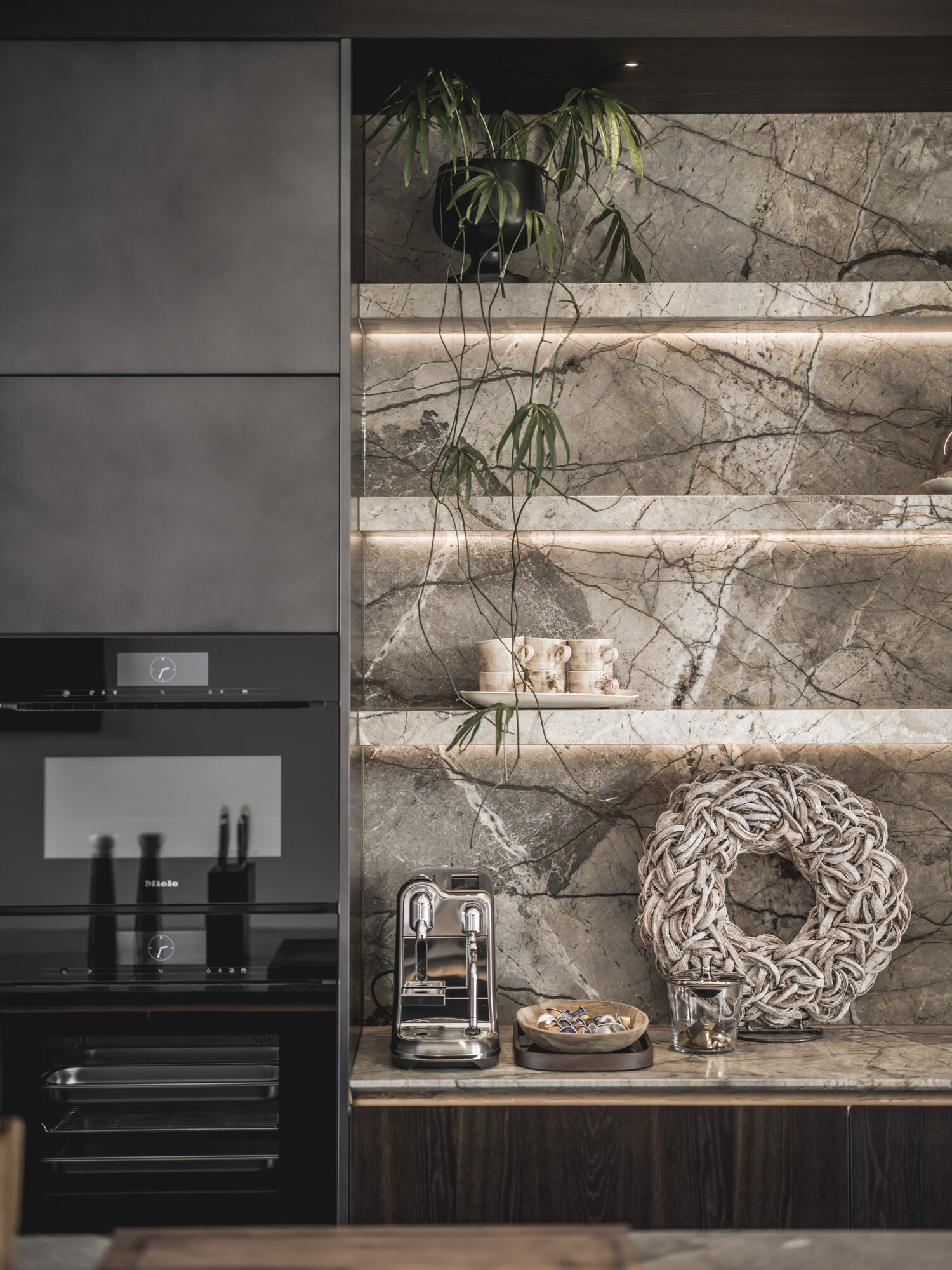 Een high-end keuken: de kracht van materialen - Bleiswijk - Culimaat